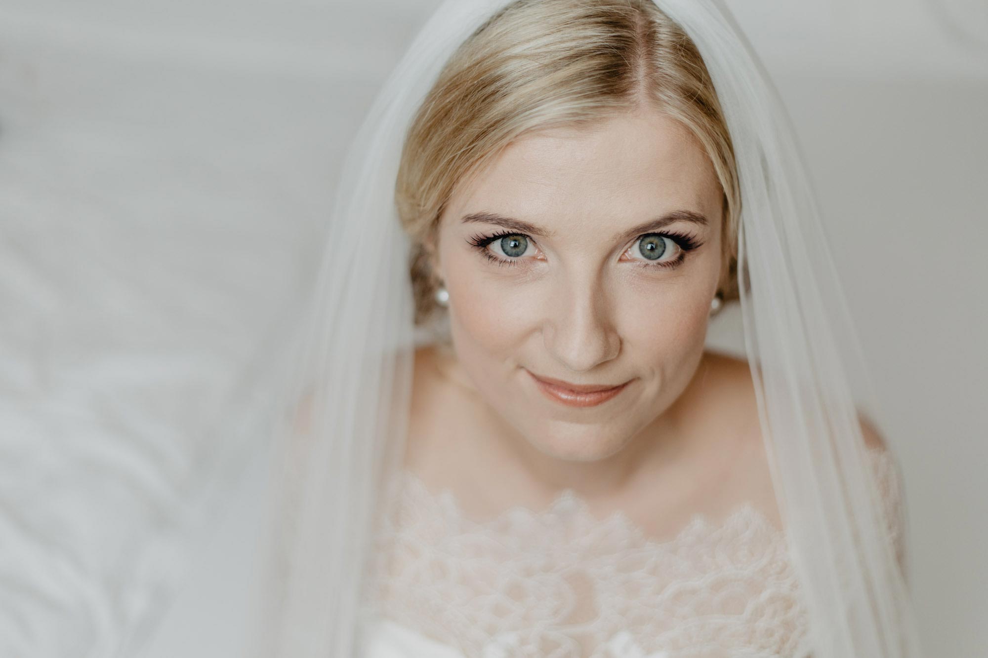 Portrait einer Braut mit Schleier
